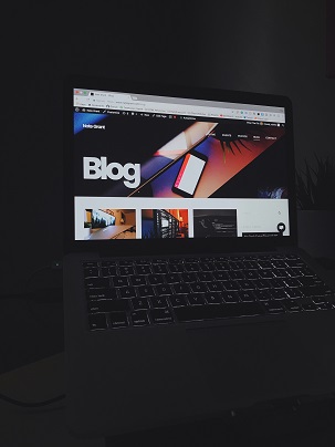 entertainment blogging